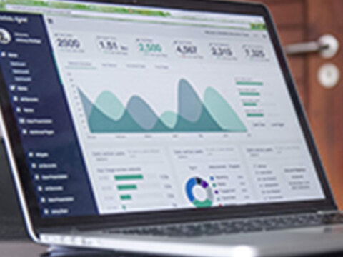 PoCの結果を確認する打ち合わせの様子